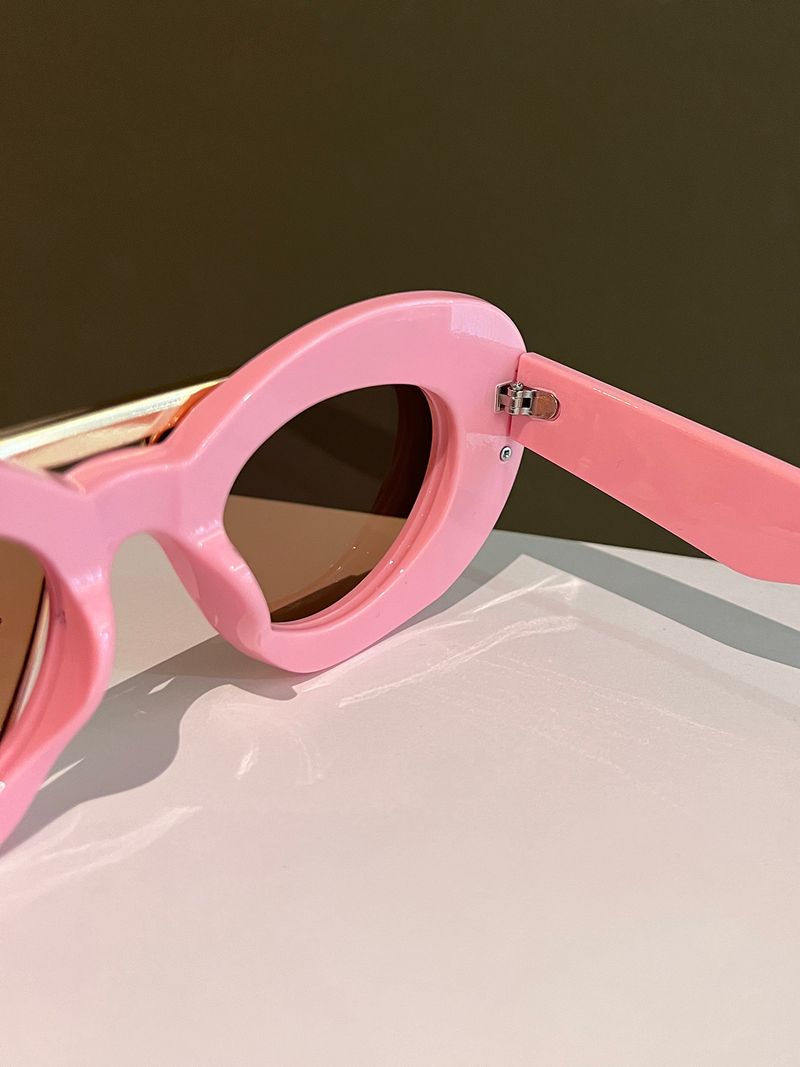 LazyZoom European And American Personalized Avant-Garde Female 2024 New Arrival Easiest For Match Fancy Photo Concave Shape_voghion.com