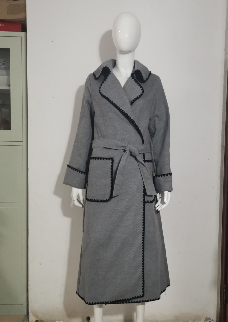 Cappotto da pendolare chic e alla moda da donna, cappotto in tweed double face con lacci e risvolto ricamato con conchiglia_voghion.com
