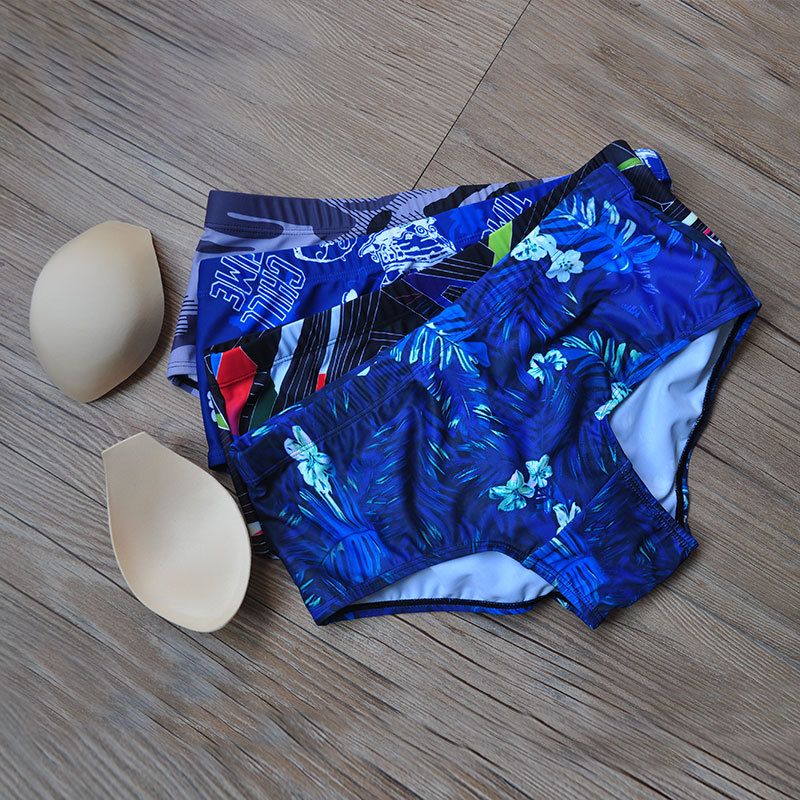 UXH Nordic Men's Green Leaf Fashion Sexy Underwire Enhancing Swim Trunks Summer Trendy Beach Boxer Shorts_voghion.com