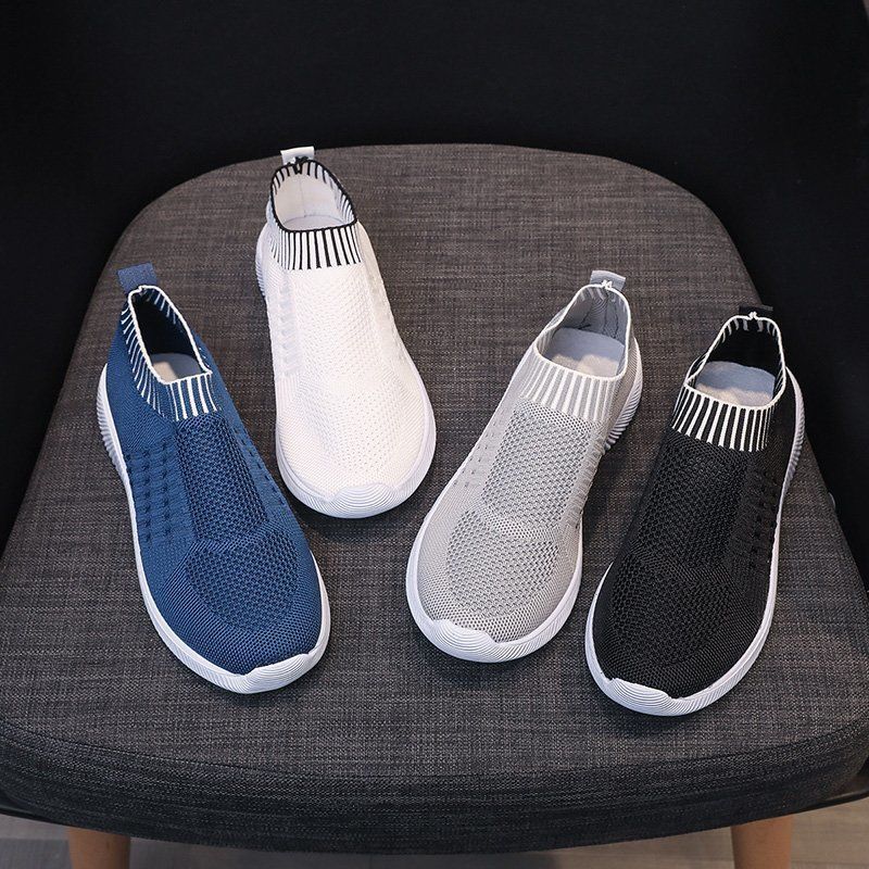 In magazzino transfrontaliero nuovo caldo vendita commercio estero Flyknit traspirante leggero scarpe sportive casual punta tonda più taglia 44 scarpe singole da donna_voghion.com