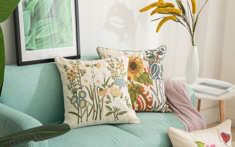 Housse de coussin de canapé en coton brodé à fleurs colorées de style pastoral nordique, vente en gros, directe d'usine_voghion.com