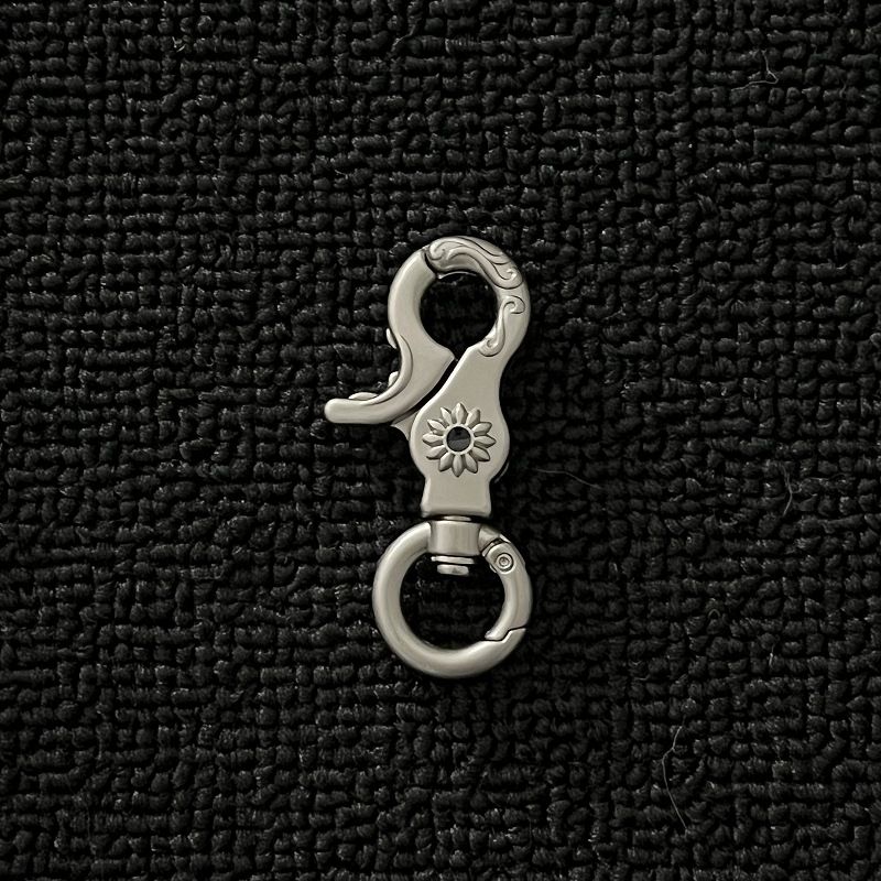 High Grade Carved Key Chain Elegant Engraved Keychain Charm - Premium Metal Craftsmanship For Stylish Key Accessories_voghion.com