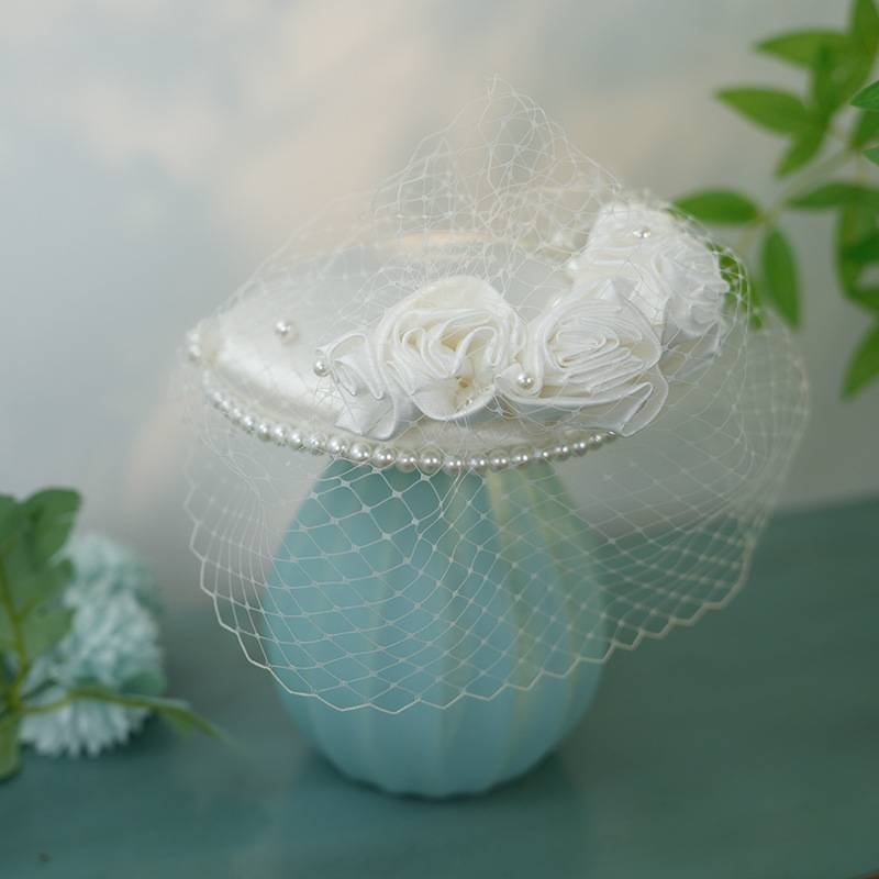 Cappello a cilindro piccolo in maglia bianca francese 2024 nuovo copricapo femminile da donna cheongsam berretto per capelli da cena_voghion.com