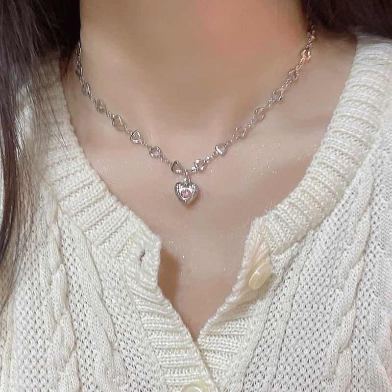 Atmospheric Double Layer Pink Inlaid Heart Necklace Short Sparkling Diamond Choker 2024 New Clavicle Chain Cute_voghion.com
