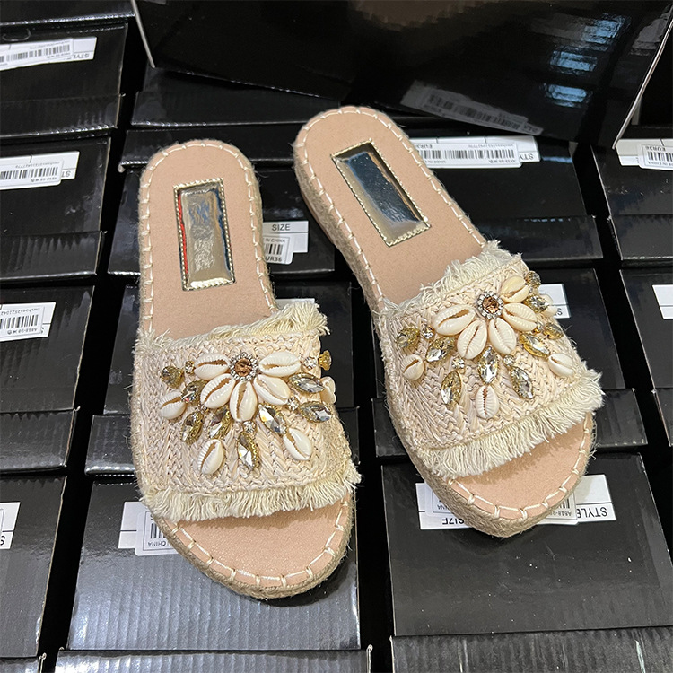 P5 commerce extérieur original unique coquille de plage et pantoufles 2023 été nouveau style ethnique gland plat tongs sandales_voghion.com