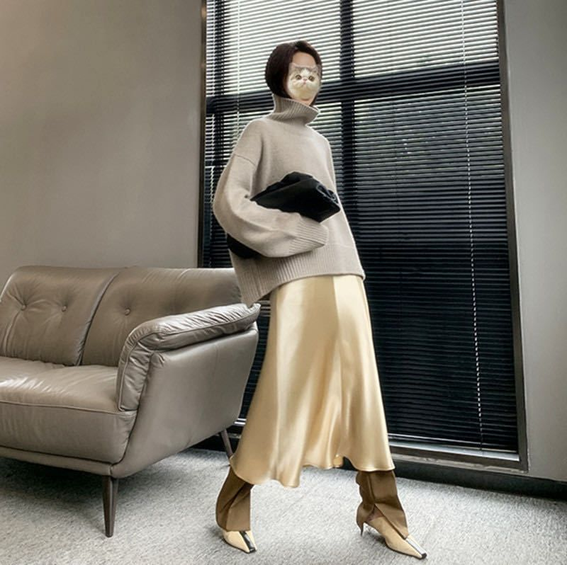 Women's turtleneck soft waxy sweater to wear a loose feeling with lazy wind knit base_voghion.com