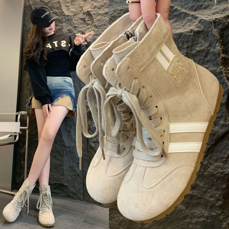 Damen-Boxstiefel, hoch geschnitten, flache Box-Sneakers für Damen, 2025, neue runde Zehenpartie, vielseitige Freizeitschuhe mit verstecktem Keilabsatz, Martin-Kurzstiefel_voghion.com