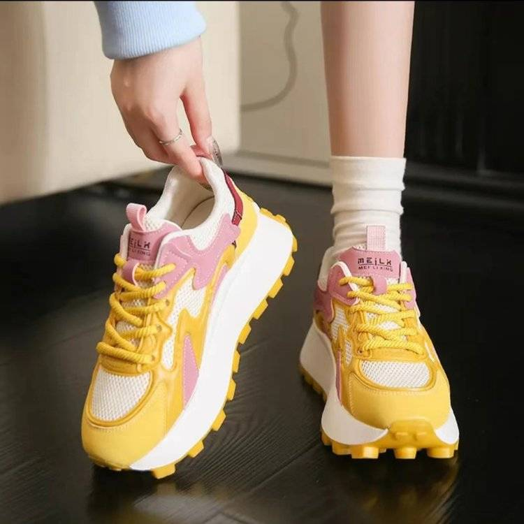 Scarpe singole basse con bocca bassa e design di nicchia alla moda da donna 2024, nuove scarpe sportive casual estive da donna_voghion.com