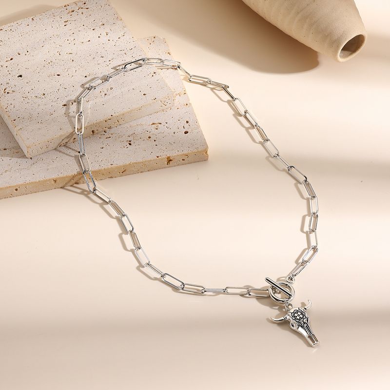necklace national style bull head cross cowboy Maillard stacking select retro necklace_voghion.com