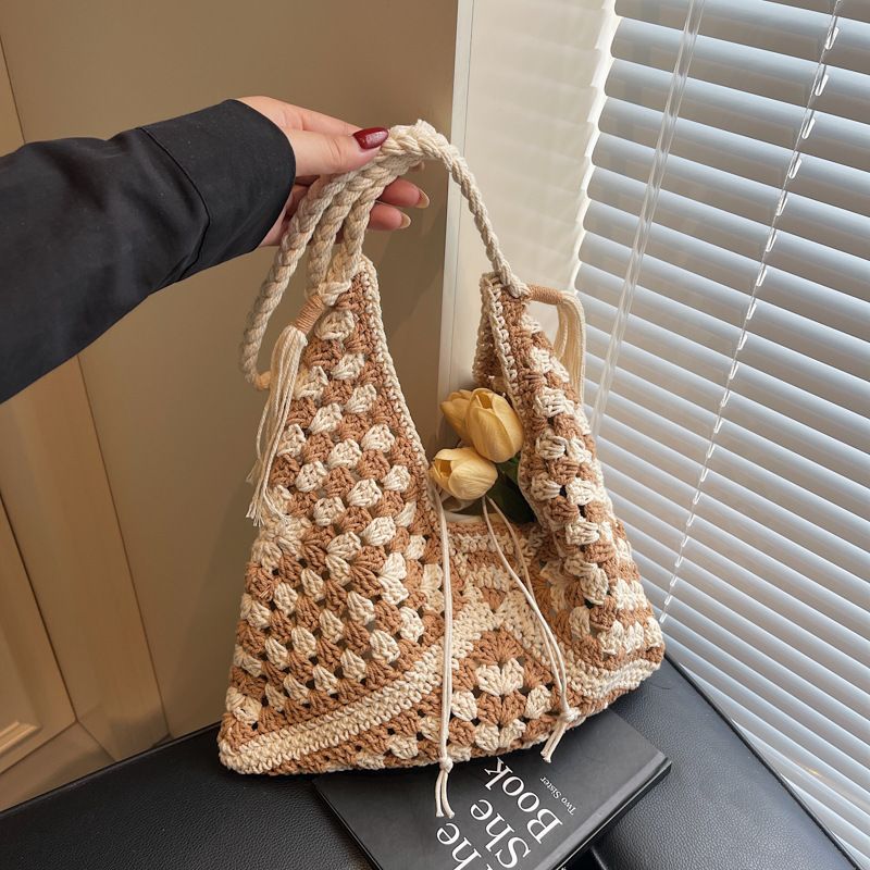 Large Capacity Woven For Women 2025 New Summer Beach Vacation Straw Versatile Commuter Shoulder Tote Bag_voghion.com