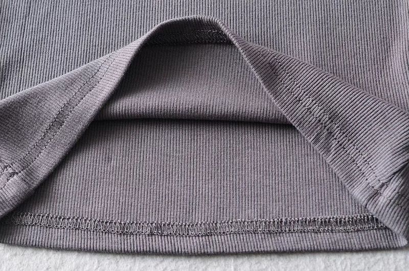 Maglietta corta da donna, vestibilità attillata, taglio con ombelico scoperto, manica corta, cotone filato, scollatura piccola elastica,_voghion.com