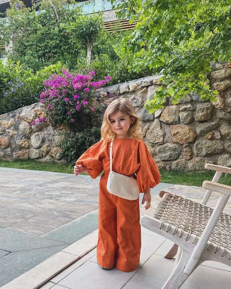 M8101 Kinderkleidung Russische Mädchen Frühjahr/Sommer Baumwolle und Hanf Mode langärmeliges Oberteil Freizeithose Zweiteiler_voghion.com