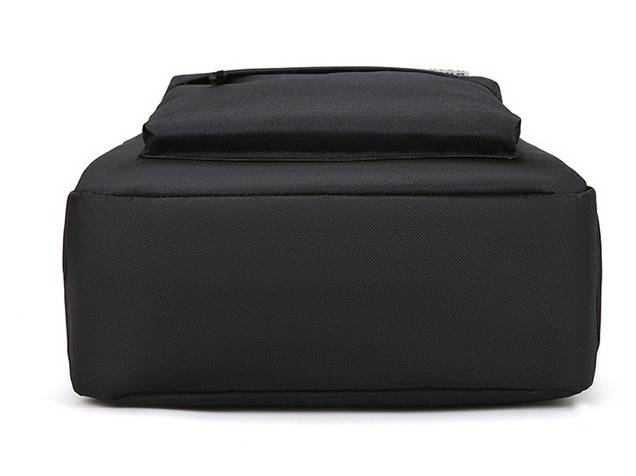 Zaino minimalista a tinta unita per la scuola e i viaggi - Zaino unisex leggero e resistente con scomparto per laptop (15 pollici)_voghion.com