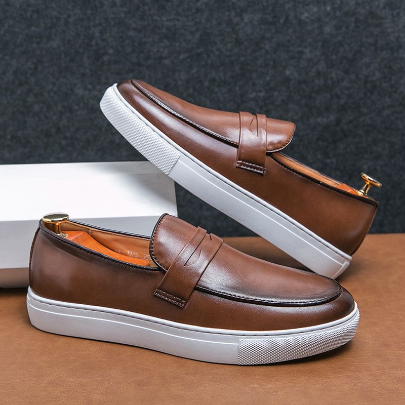 Tavola con frange di grandi dimensioni di qualità imbattibile per uomo, coperture, pedali, moda S, personalità maschile quotidiana, business casual in pelle_voghion.com