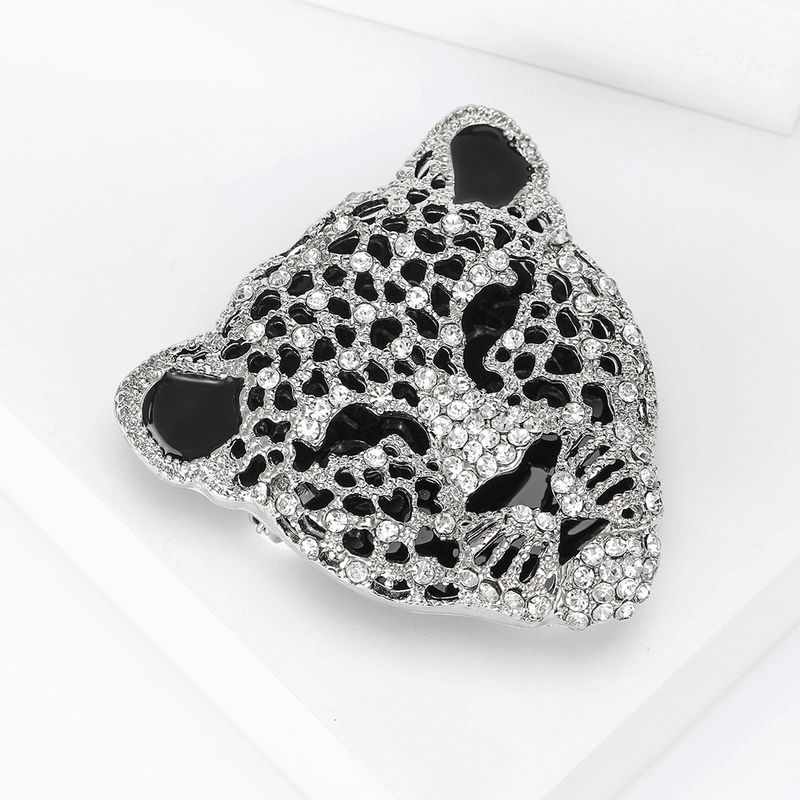 Fashion Rhinestone Leopard Head Alloy Accessory Versatile Animal Pin Brooch_voghion.com