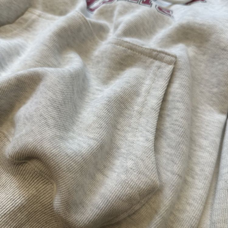 Felpa con cappuccio da donna con stampa di lettere grigie in stile americano, nuova maglia a maniche lunghe in pile mini snellente e ampia per l'autunno_voghion.com