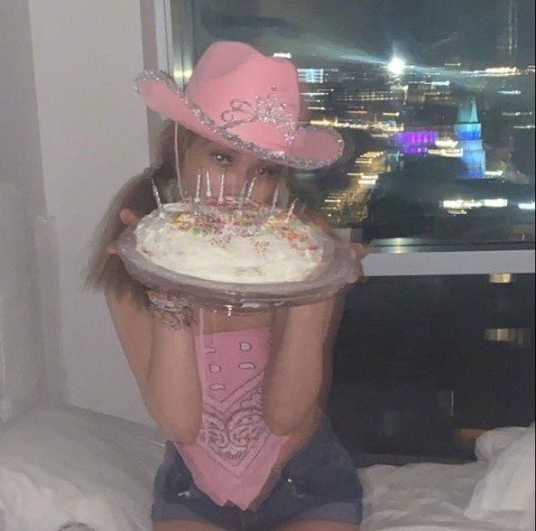 Nuovi arrivi Halloween Donna Cappelli rosa Cowgirl Pelliccia Rifiniture soffici Cowboy Preppy Glitter Carnevale Costume Accessorio per festa Indossare Cappello_voghion.com