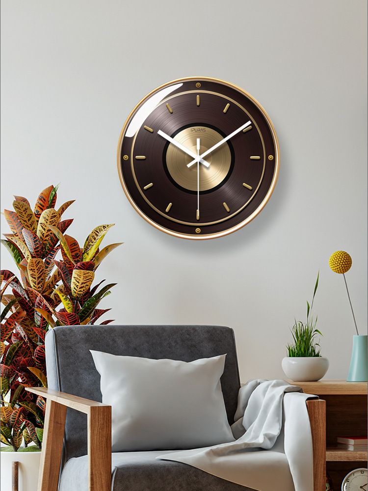 Yipula 7076 Kreativer leichter Luxus für Wohnzimmer Heimgebrauch Modische elegante stille moderne einfache Wanduhr_voghion.com