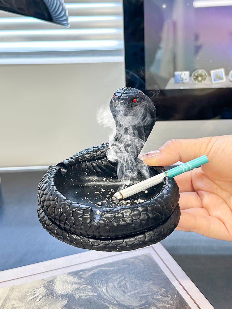 Creative Snake Resin Ashtray Table Decoration Suitable For Reptile Enthusiasts Year Snake Gift Suitable For Home Offices_voghion.com