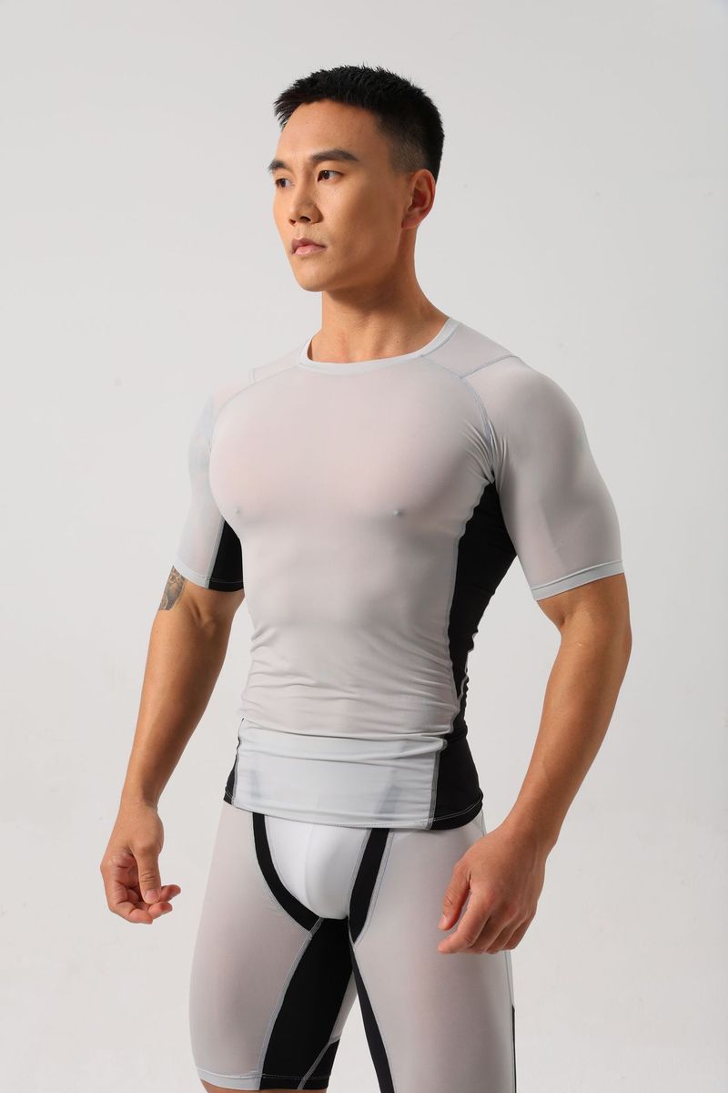 Abbigliamento da uomo, collant fitness color carne, comodi e super elasticizzati_voghion.com