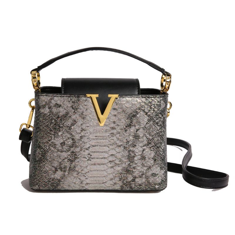 New Crocodile Pattern Compartment Gold V-Shaped High-End Glitter Exaggerated Versatile Handbag For Going Out_voghion.com