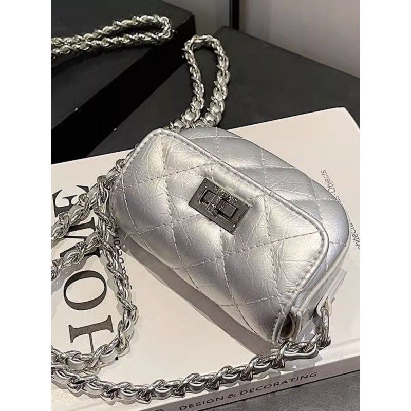 Dames 2025 New Wave Summer Textured, Compact Unieke Zilveren Crossbody Tas_voghion.com