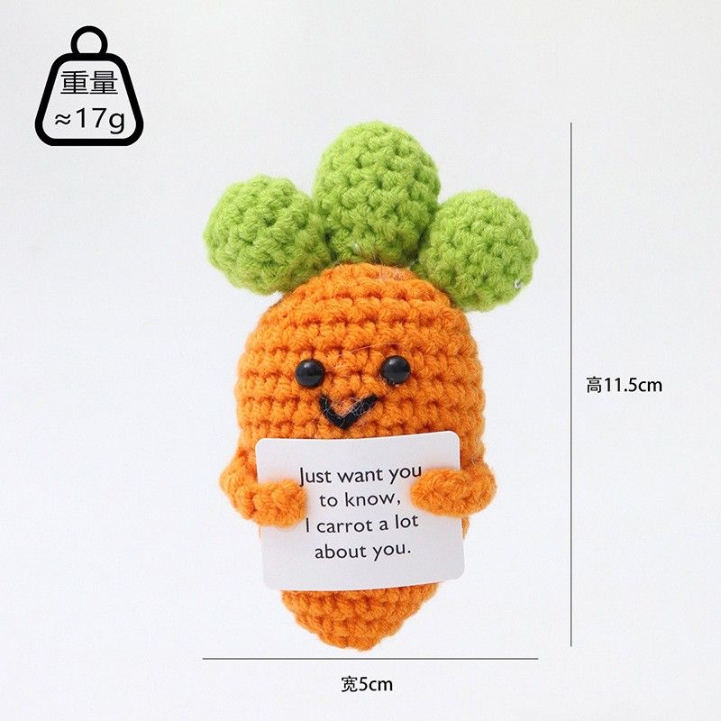 Muñeca tejida a mano con hilo, papa positiva, pepino, energía positiva, girasol en maceta, lista para la venta._voghion.com