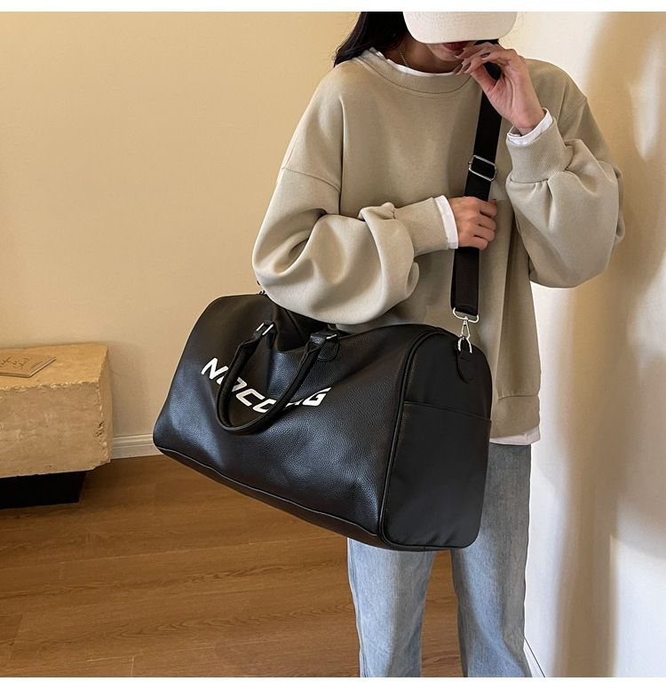 Kostengünstige Leder-Fitness-Frauen-koreanische Cross-Body-Sport-Minimalist-Briefgepäck-Reisetasche mit großer Kapazität_voghion.com
