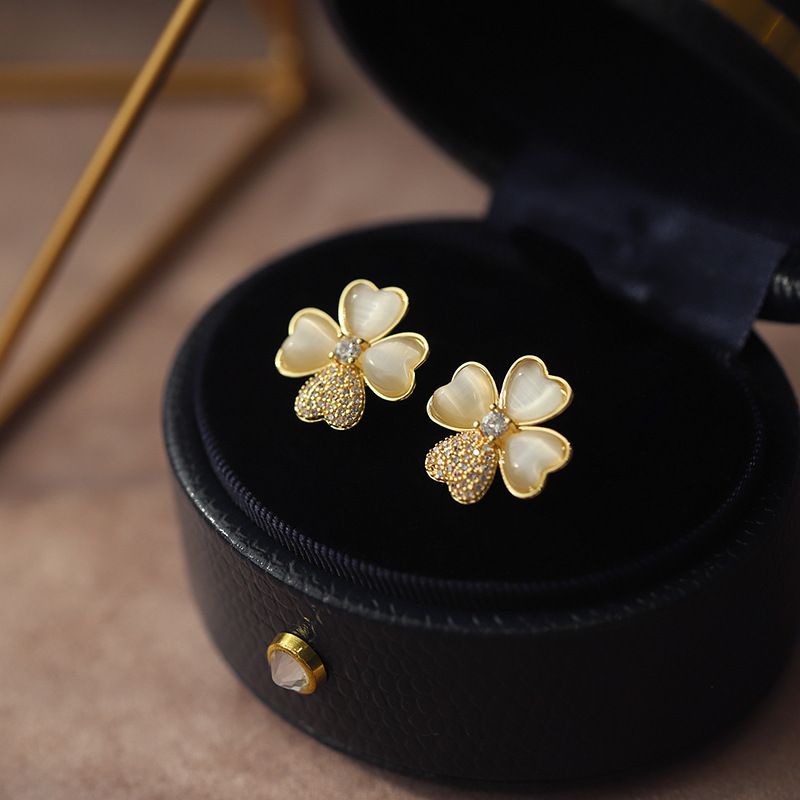 Women's accessories Diamond set simple temperament design sense trend earrings earrings_voghion.com