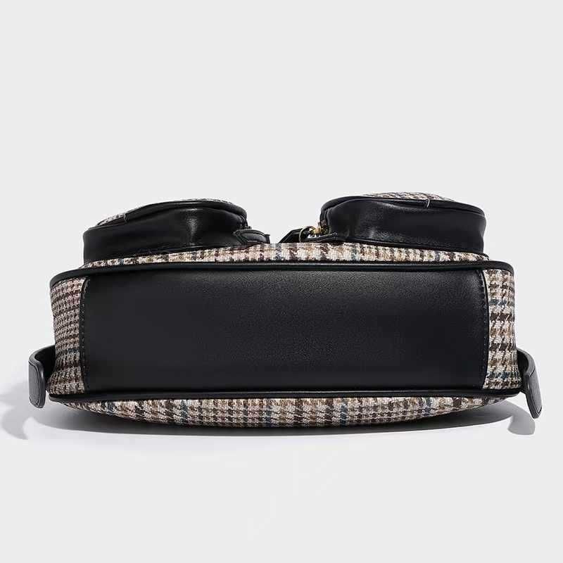 fall And Winter New Double Pockets Plaid Design Armpit Fashion Multifunctional Commuter Shoulder Crossbody Bag Casual Versatile Simple Daily_voghion.com