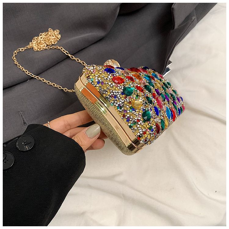 Väskor Damväskor 2004 nya modefärgade diamanter snygg axelväska ins textur crossbody chain box väska_voghion.com