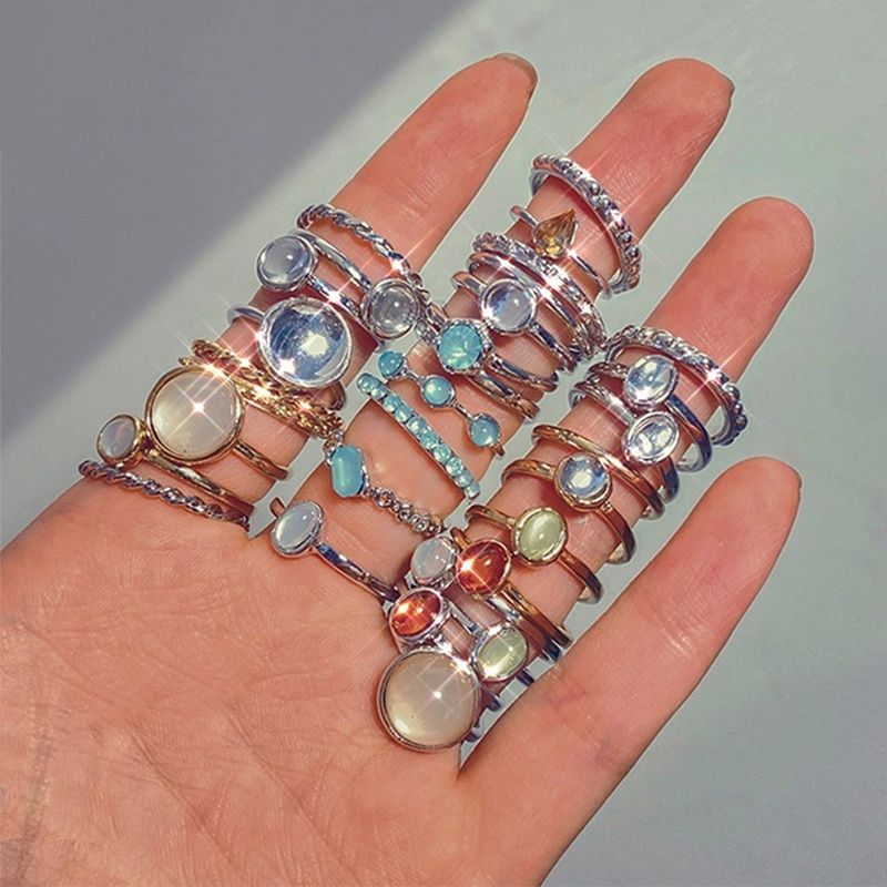 2025 Fashion Style Women's Crystal and Gemstone Ring Set, Retro Fashion Gold Silver Resin Ring, Geometric Design_voghion.com