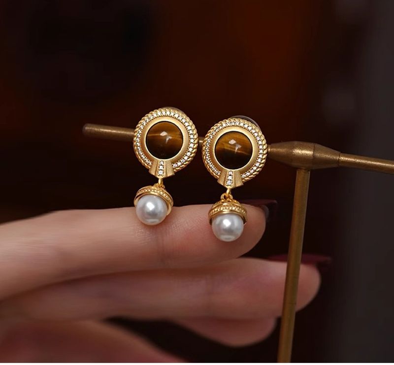 Women's Jewelry Retro Tiger Eye Stone Earrings Light Luxury High End Design Fashion Temperament Pearl Earrings_voghion.com