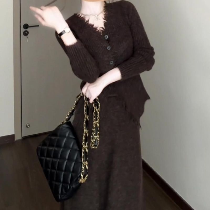 Single/two-piece set, autumn/winter knitted sweater cardigan, unique and chic, small fragrance style, high-end feeling,_voghion.com