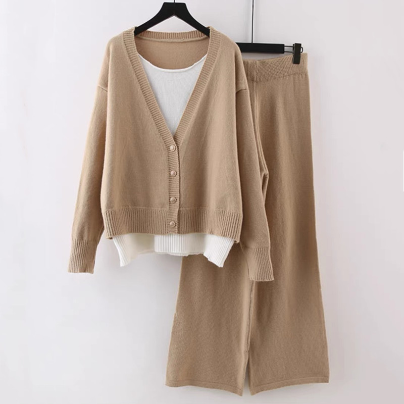 Vêtements pour femmes Costume de mode tempérament décontracté faux deux pièces tricoté cardigan haut pantalon large tricoté ensemble deux pièces pour les femmes_voghion.com