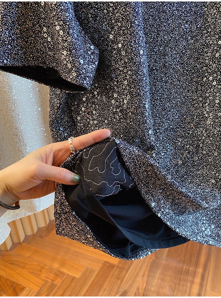 2024 New Loose European Style Sequin Shiny Silk T-Shirt Men's Short Sleeve Unique Chic Design Handsome Top_voghion.com