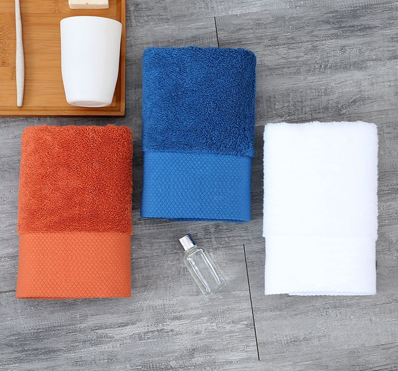 Premium Cotton Bath Towels - 70x140cm To 80x160cm, 400-800GSM, A-Class Certified, Dot/Striped/Lurex Designs, Custom Embroidery_voghion.com