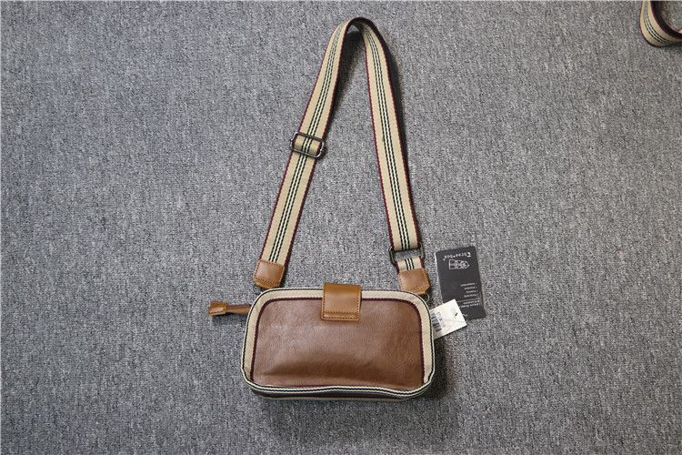 Threebox Outdoor Buckle Hip-Hop Shoulder Bag_voghion.com