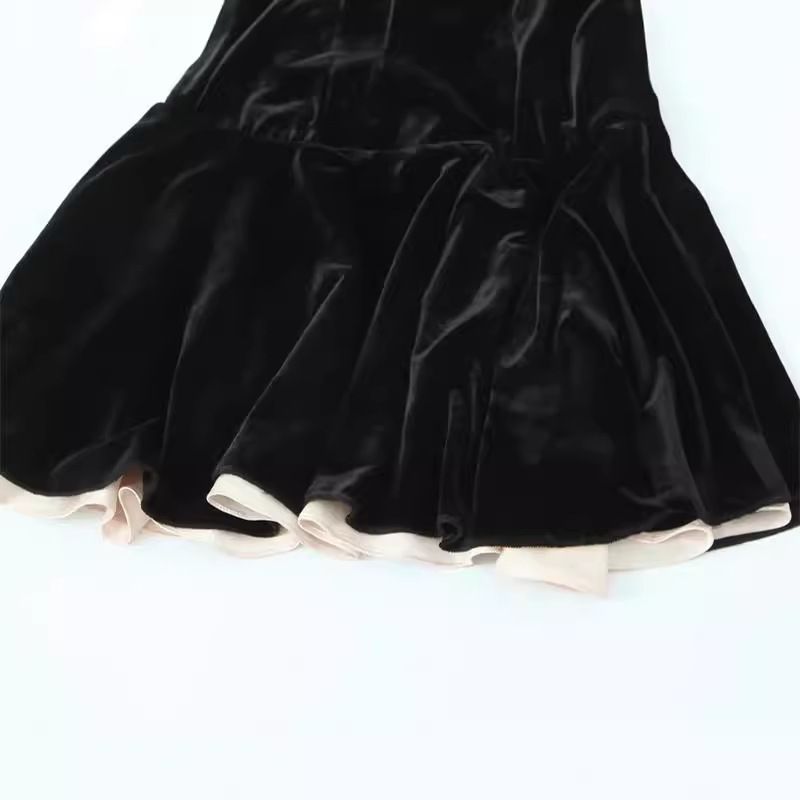 Cravatta senza spalline in velluto scuro in stile francese per donna, intimo sexy autunnale, vestitino nero snellente e attillato_voghion.com