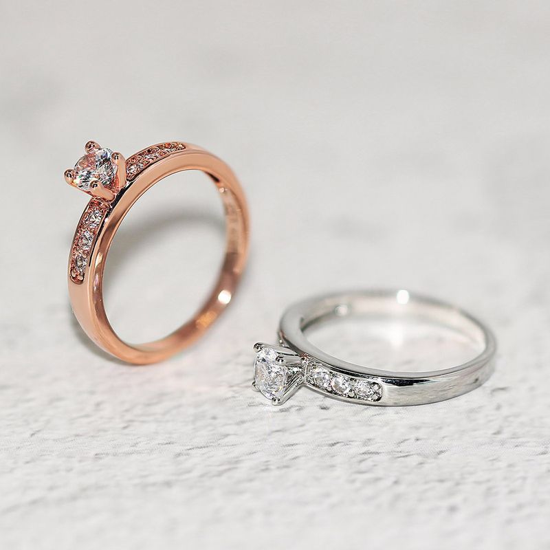 Anello semplice pronto all'uso per donna, stile classico, 4 griffe, zircone cubico, colore oro rosa, regalo di fidanzamento e matrimonio, gioielli di moda_voghion.com