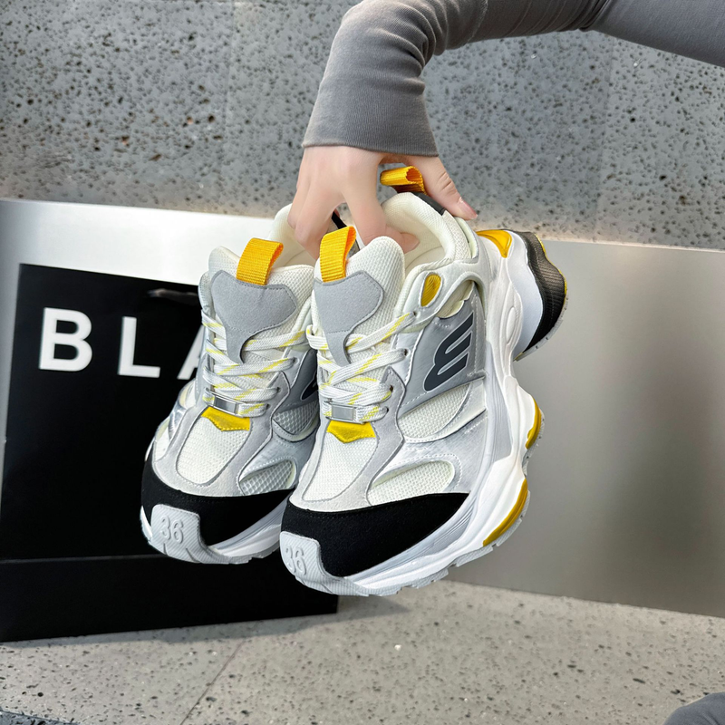 Paris Dad's Damentrend 2024 Frühling Neue Internet-Berühmtheit Explosiver Street-Sport-Stil Lässige, vielseitige, dicke Sohle_voghion.com