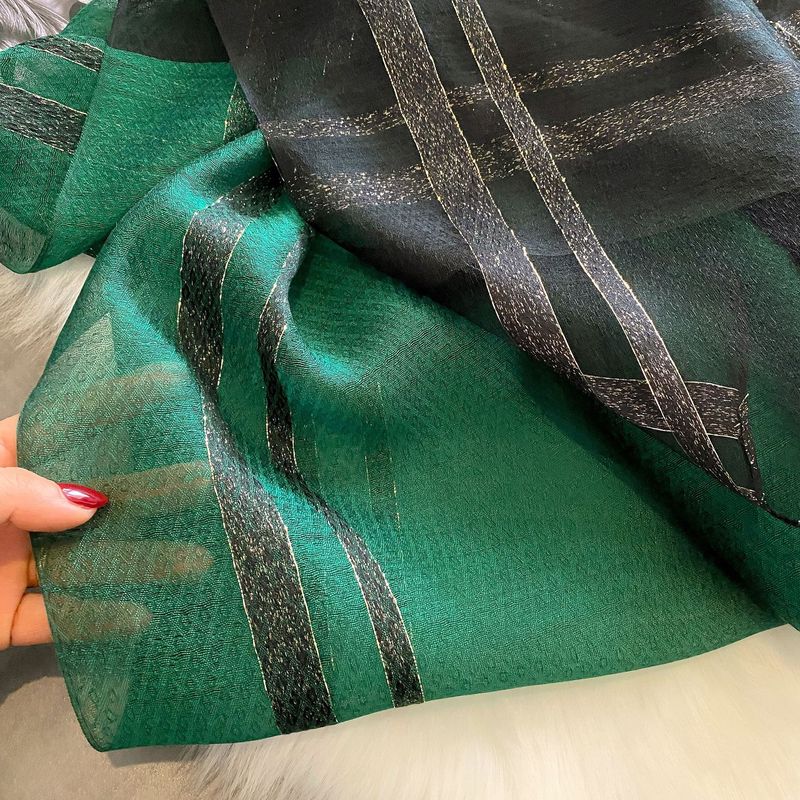 Sciarpa da donna in seta sottile con fascia in lana con bordo dorato stampato a caldo edizione coreana 2023_voghion.com