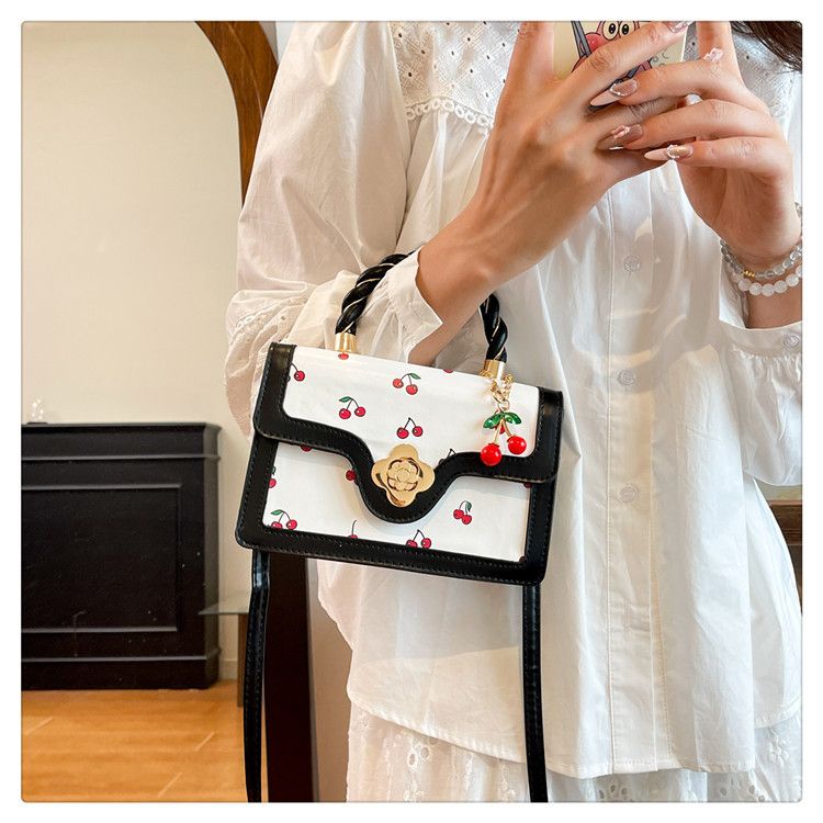 Borsa a mano alla moda, lussuosa e dolce, autunno 2024, nuova borsa a tracolla quadrata piccola, elegante e unica, dal design di nicchia._voghion.com