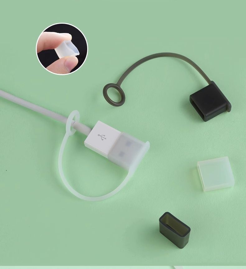 Cache-poussière en caoutchouc silicone pour câble USB mâle avec fiche A et dragonne. Peut être suspendu._voghion.com