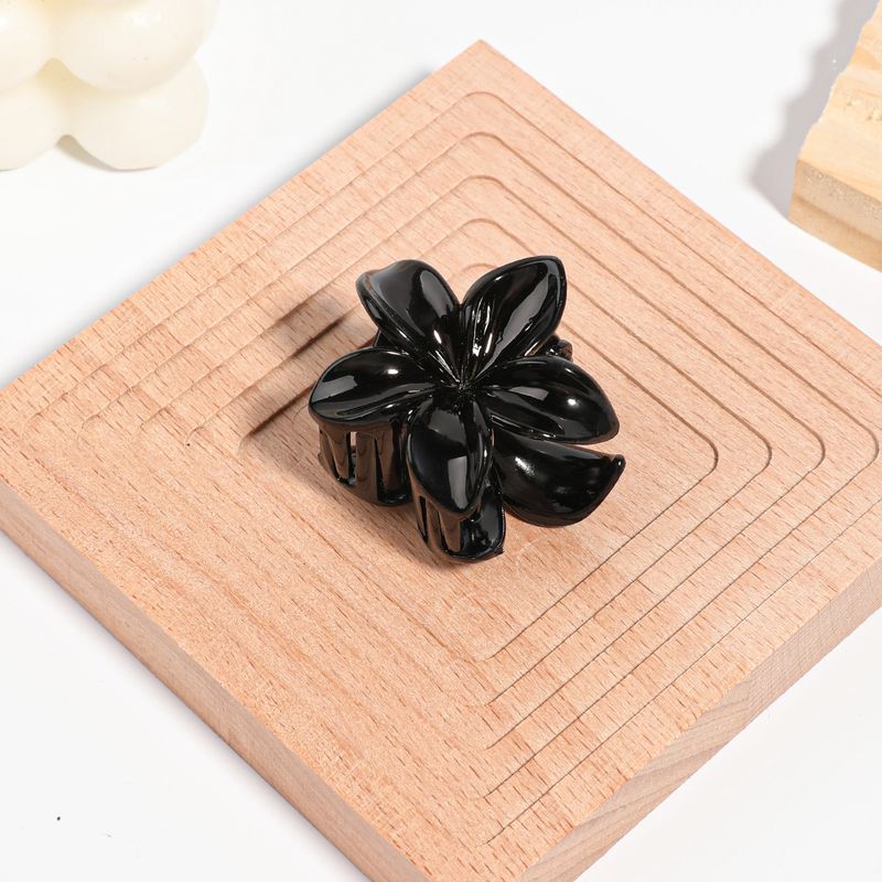 Jelly Color Plumeria Transparent Retro Leopard Aesthetic Plumeria Claw Clip - Back-of-Head Updo Shark Clip_voghion.com