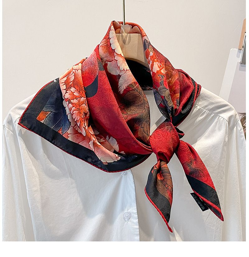 Bufanda de seda con estampado de 70 pequeñas flores cuadradas para mujer, nueva moda 2024_voghion.com