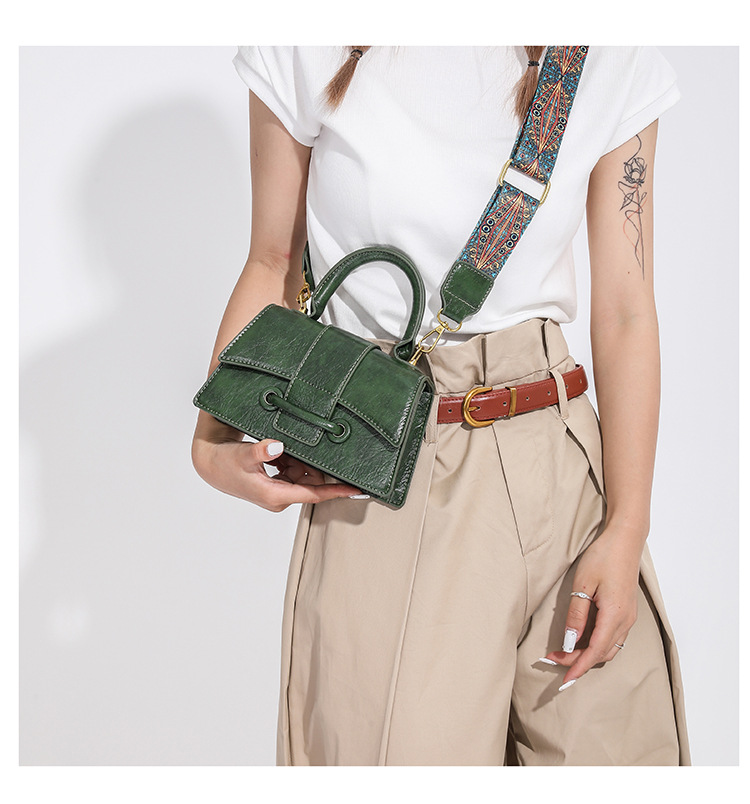 Borsa retrò stile Hong Kong 2023 nuova borsa da donna texture borsa a tracolla singola versatile borsa a tracolla con tracolla larga_voghion.com