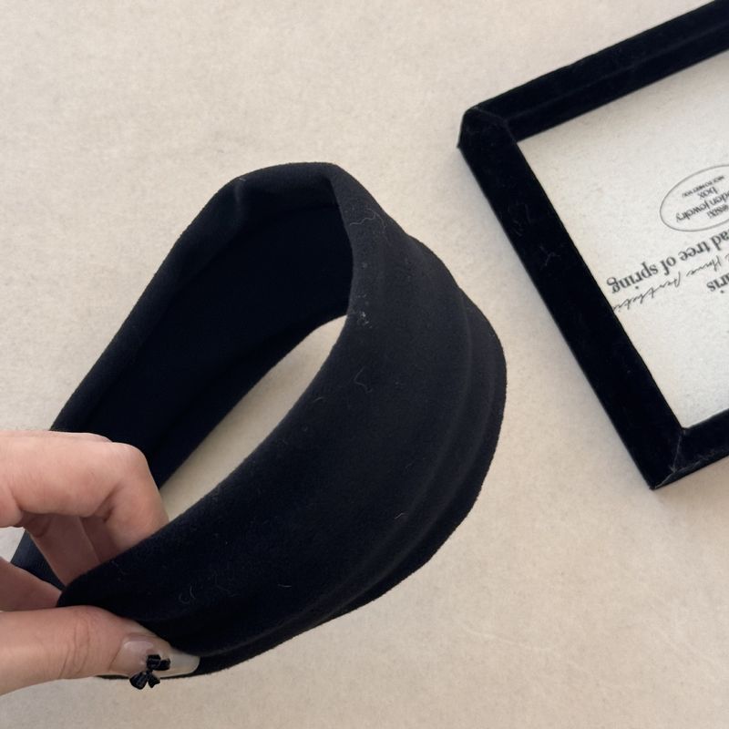 Fascia per capelli in velluto viola larga per donna, fermaglio per il lavaggio del viso a corona alta per autunno e inverno, design di nicchia, morbida fascia per capelli lavorata a maglia_voghion.com