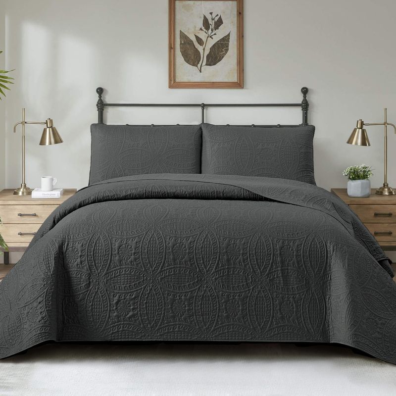 Premium Quilt Set With Dyed-Woven Fabric & Quilting - European Embroidery, 1.8m Bed Fit, Multiple Patterns Available_voghion.com