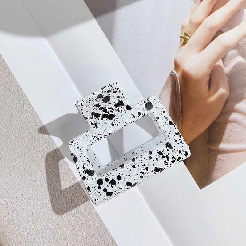 Koreanischer All-Match-Blogger-Stil, kalter Stil, schwarz-weiße Tintenspritzer-Haarspange, geometrische Textur, Temperament, Hai-Haarspange für Frauen_voghion.com